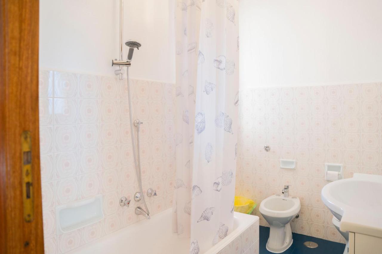 דירות 093 - Casa Panorama, Vista Mare E Vista Portofino, 500 Metri Centro Di Chiavari, Posto Auto Gratis Incluso מראה חיצוני תמונה